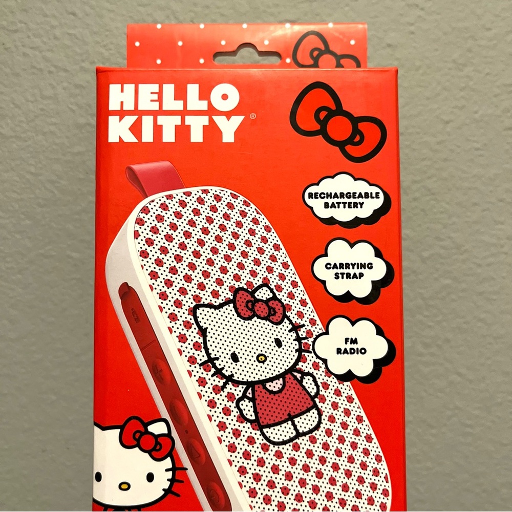 Hello Kitty Bluetooth Rechargeable Portable
Speaker & FM Radio